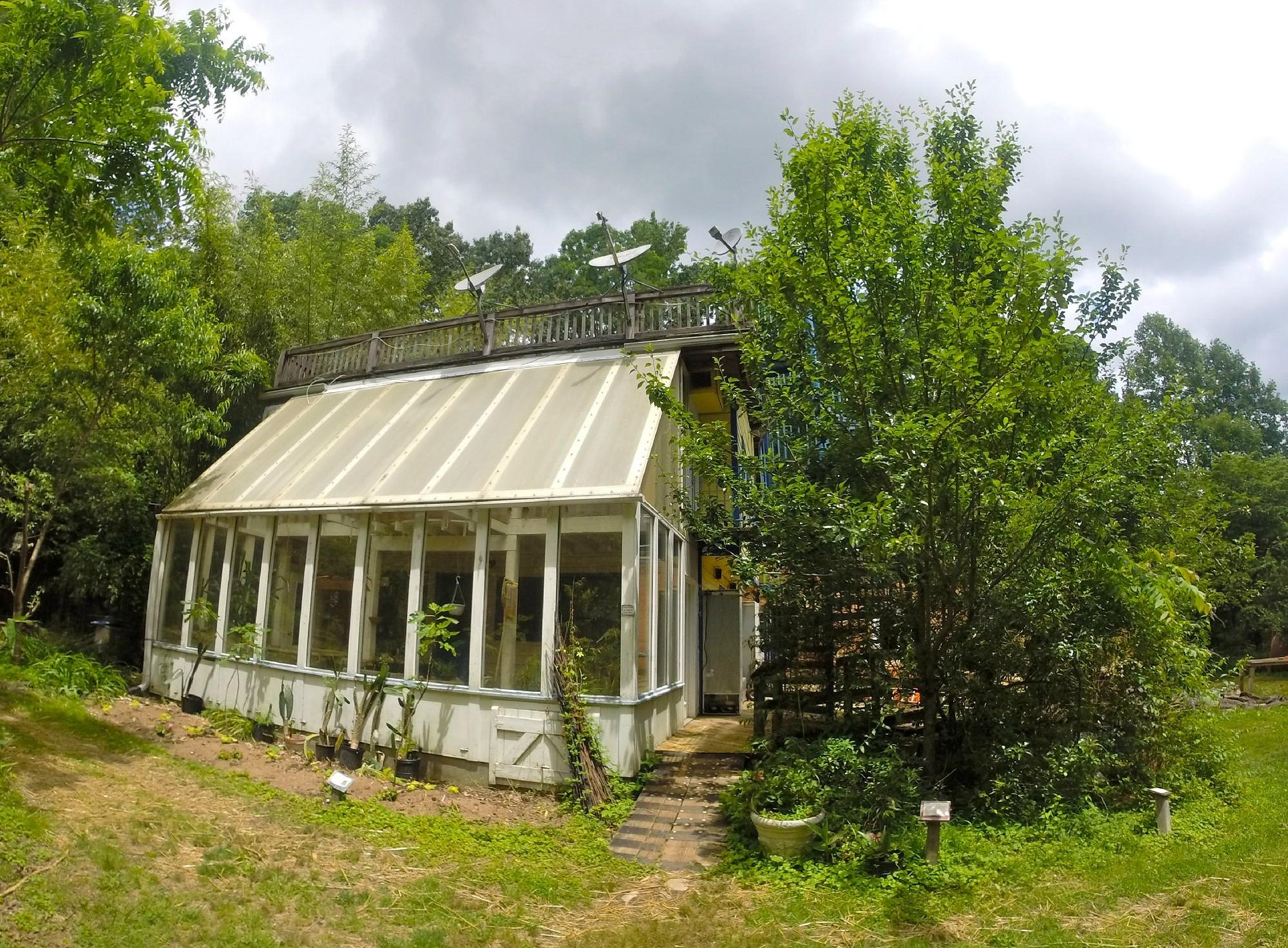 Hoot Owl Hollow on The Farm