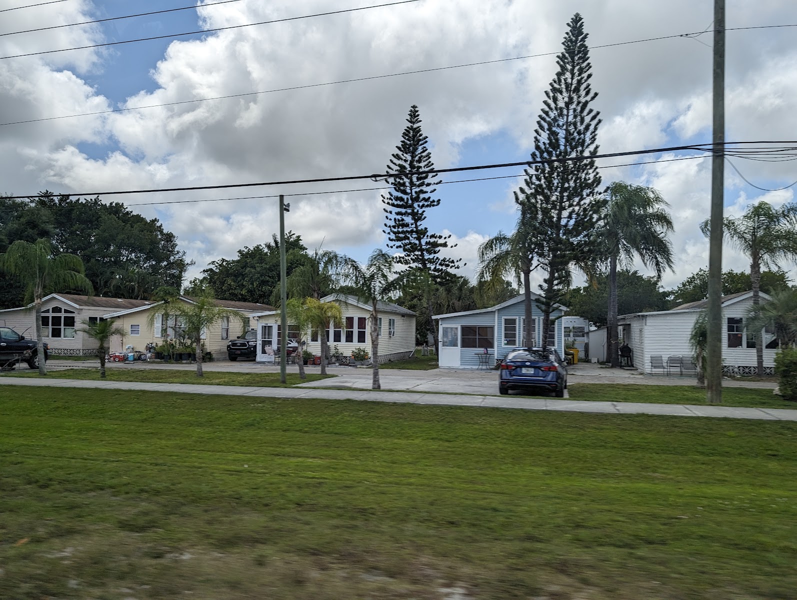 Covered Wagon Travel Trailer Park