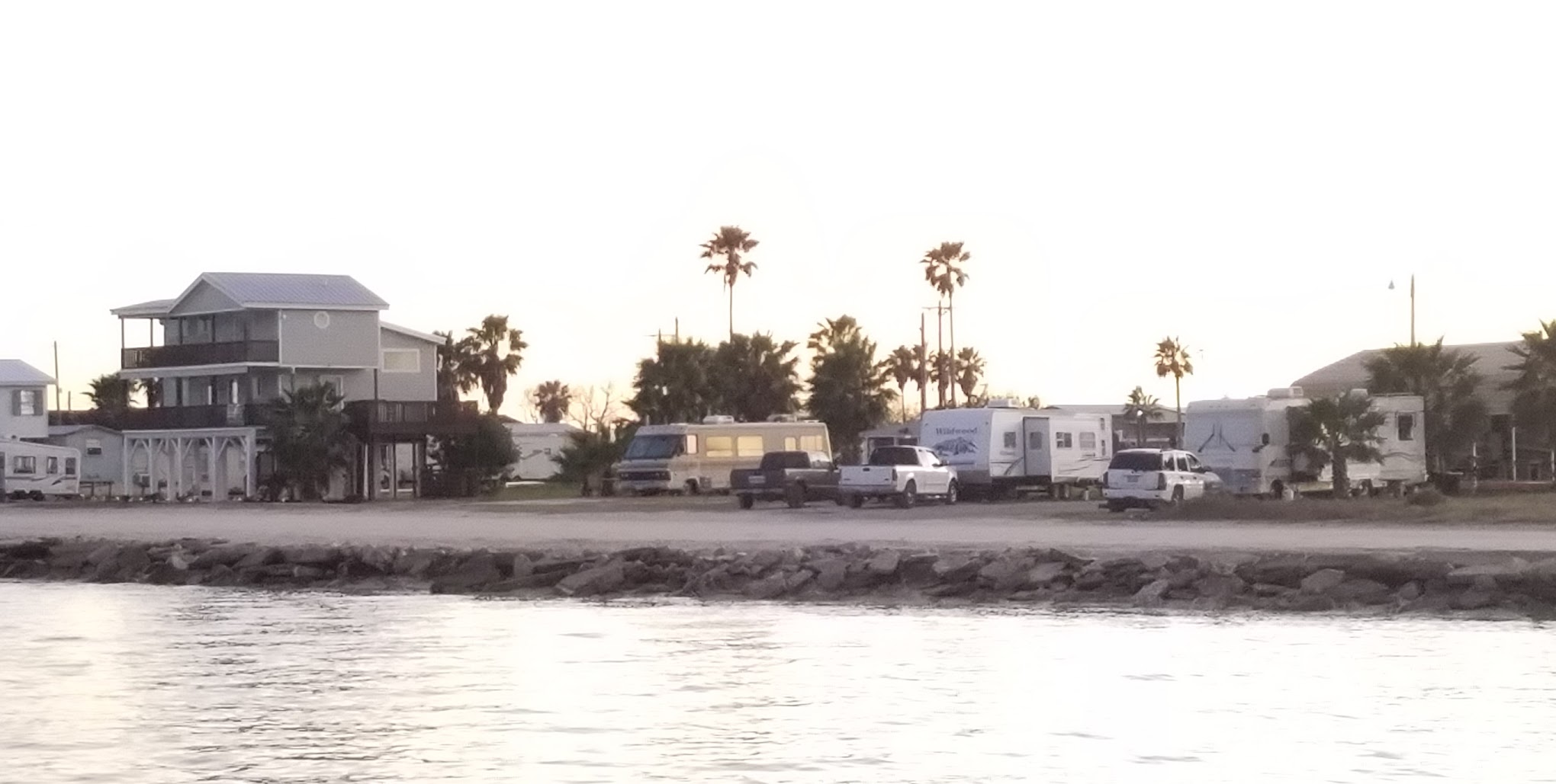 Sunrise on Mag RV Park