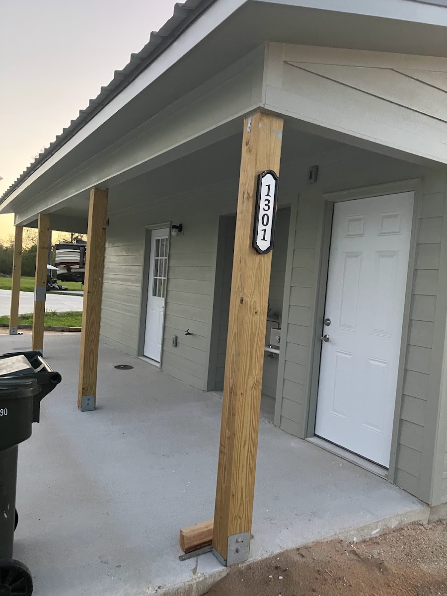 Houma Leisure RV Park