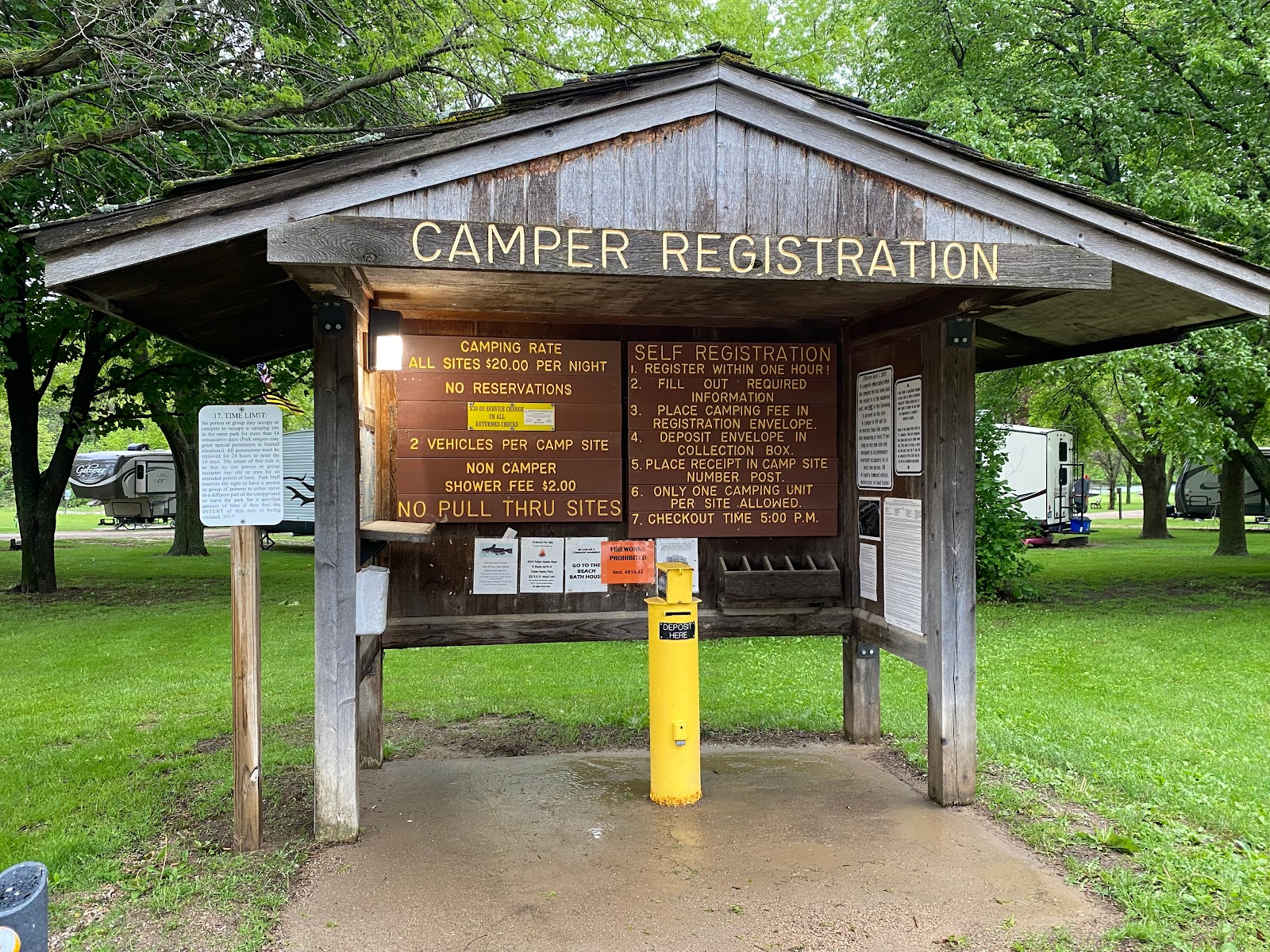 Yellow Smoke Park Campgrounds