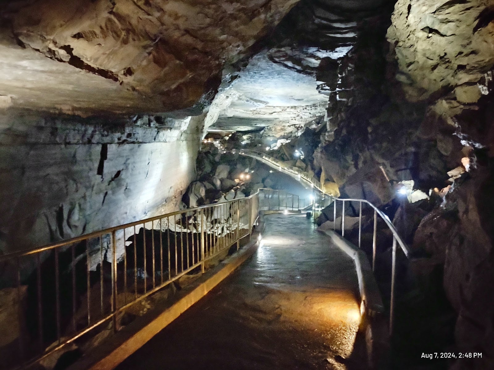 Cathedral Caverns State Park Campground