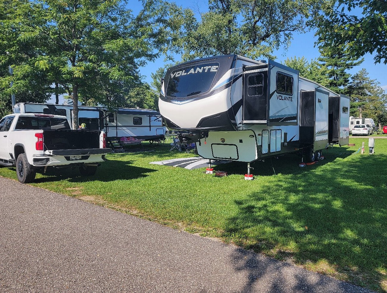 Riverside Park & Campground