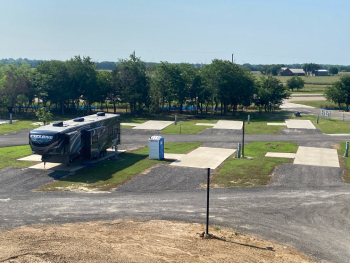 North East Texas Luxury RV and Cottages - Terrell, TX