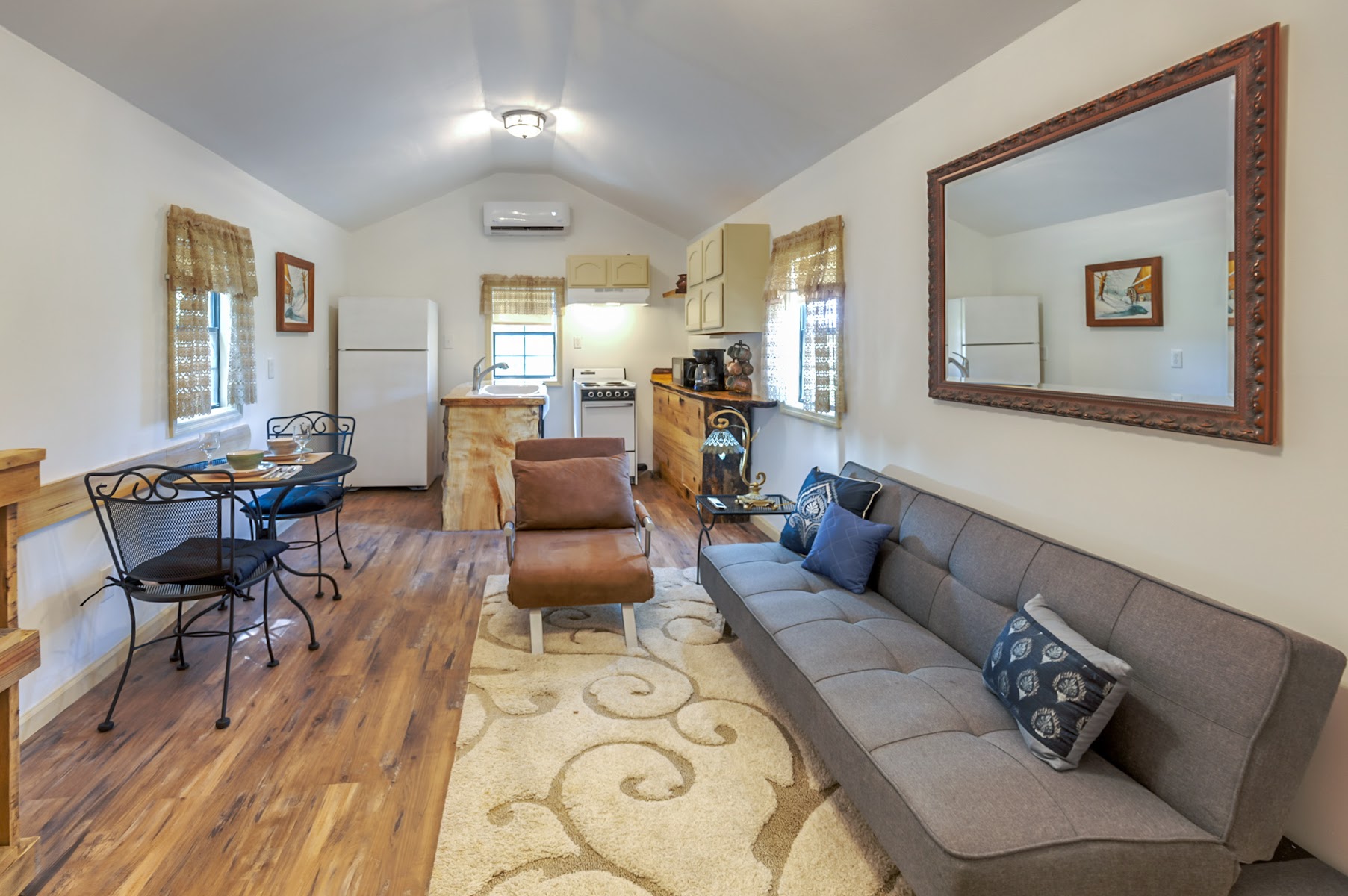 Redbud Acres Accommodations