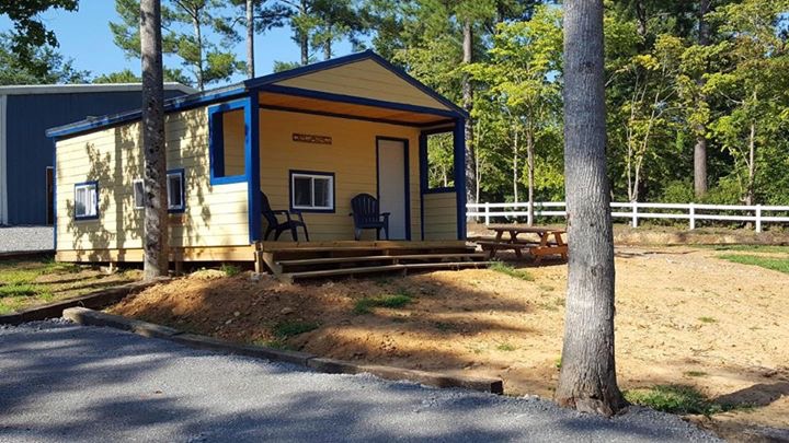 Lakeshore Cabins & RV