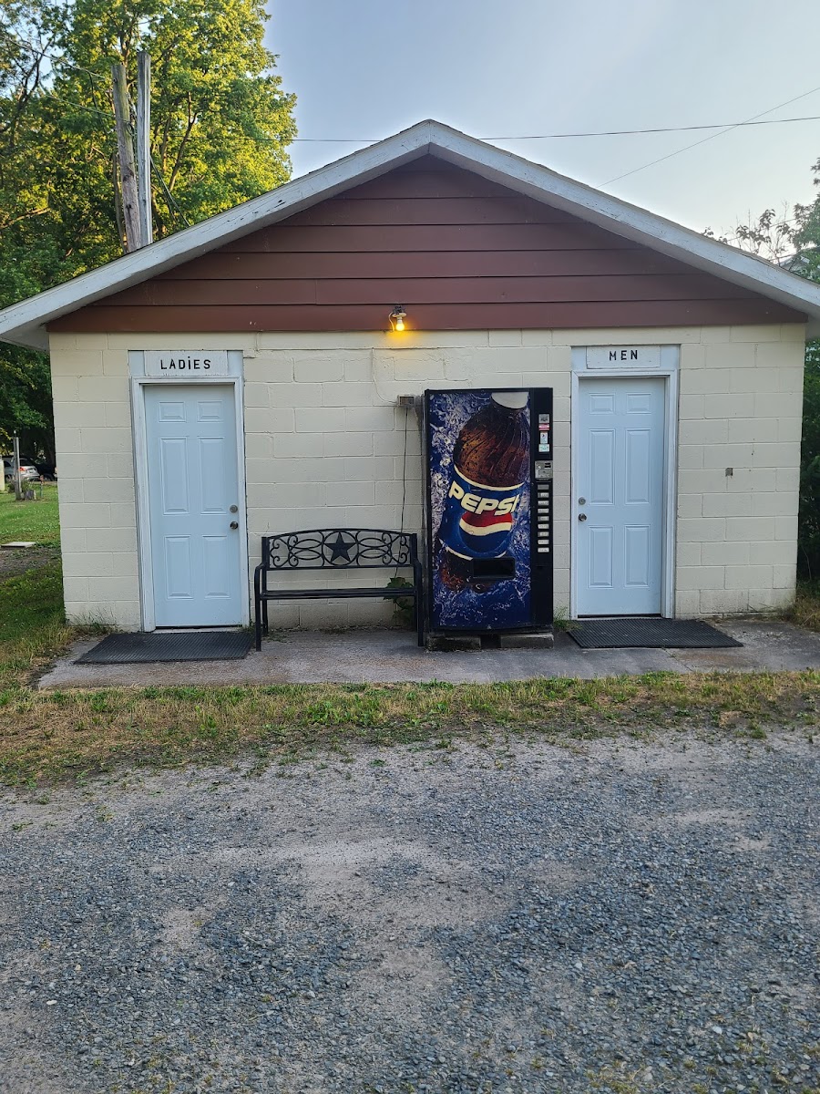 Wray's Riverfront Campground
