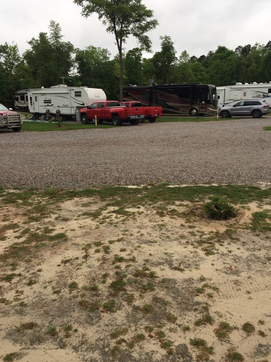Whispering Oaks RV Park