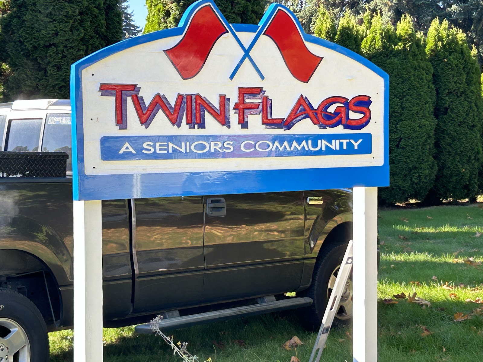 Twin Flags Mhp