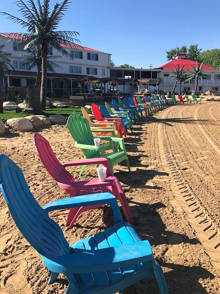 Tiki Beach Resort Rentals on Kettle Moraine Lake