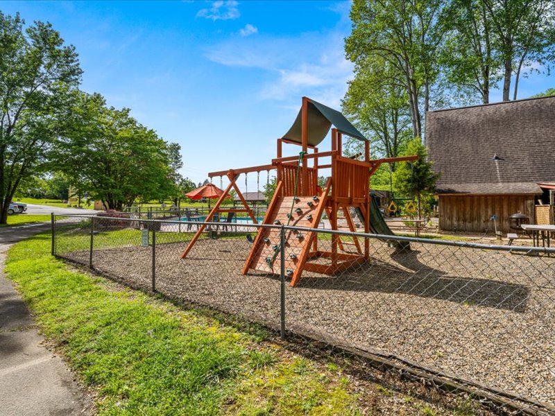 Mountaineer Campground