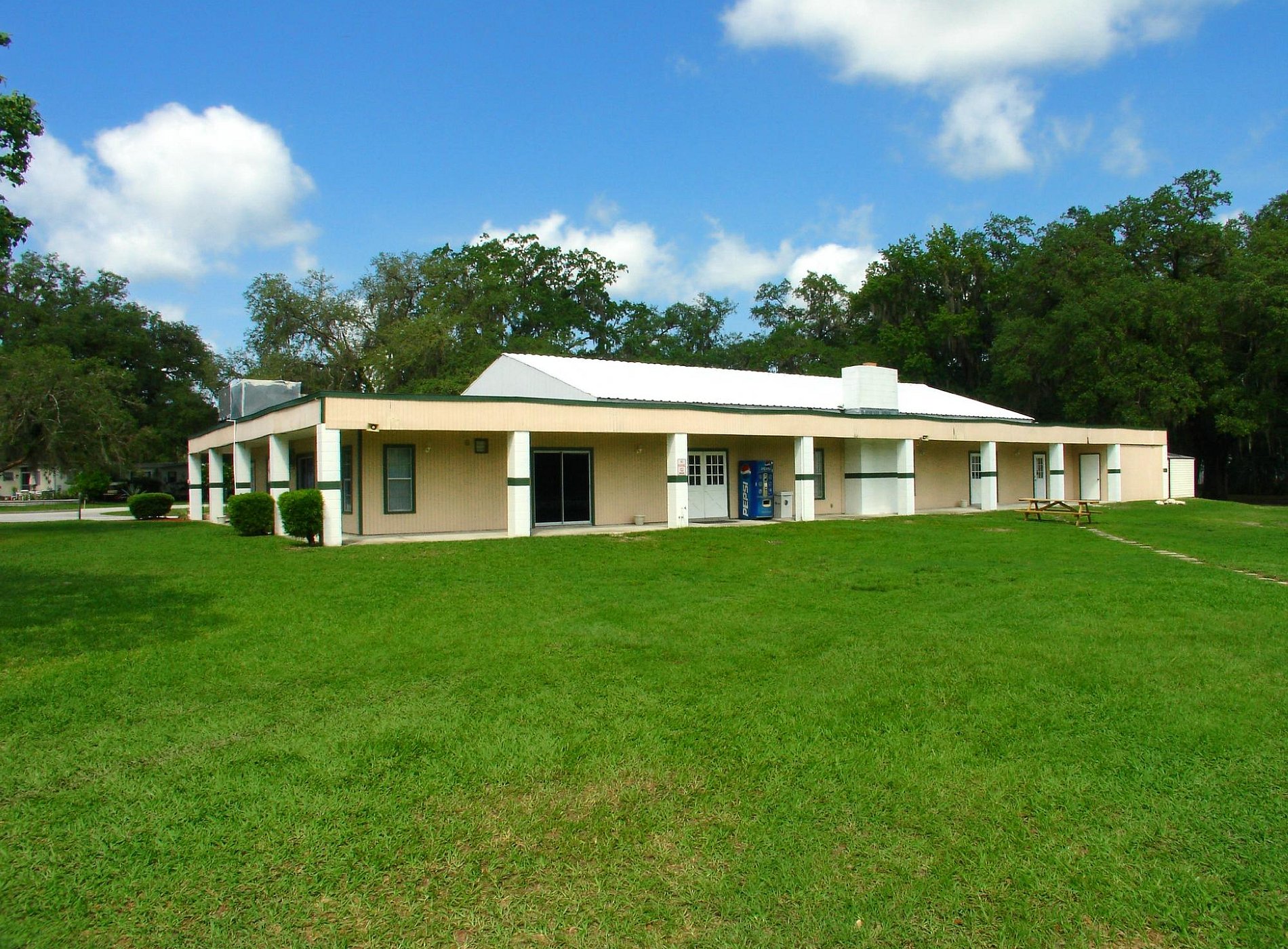 Clover Leaf Forest RV Resort