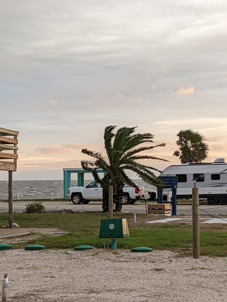 Beside The Bay RV Park