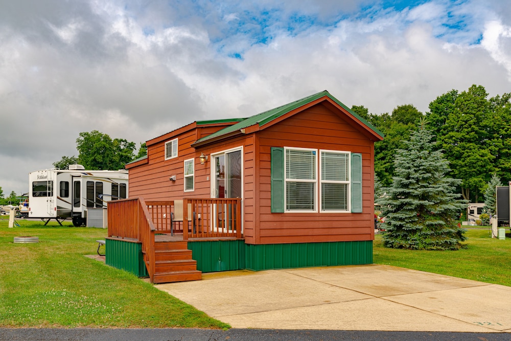 Sun Retreats Gun Lake