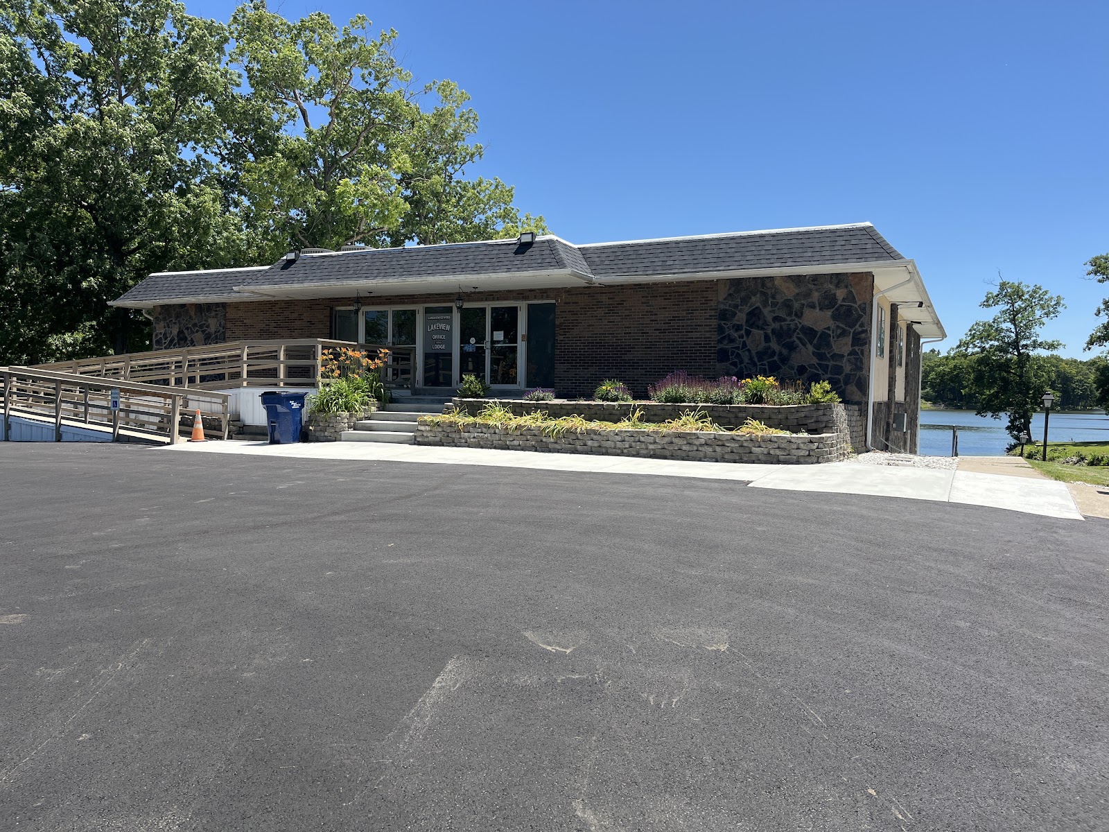 Lakeview Estates Mobile Home Park