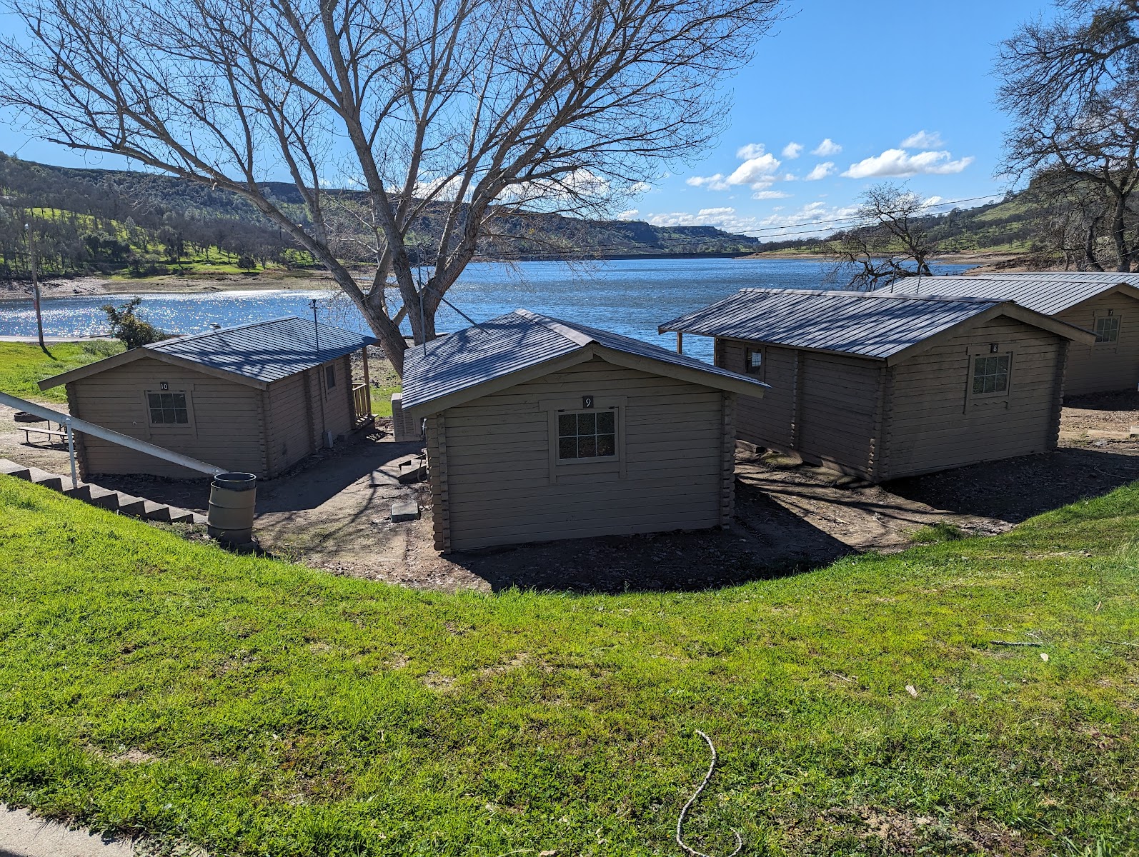 Lake Tulloch RV Campground & Marina