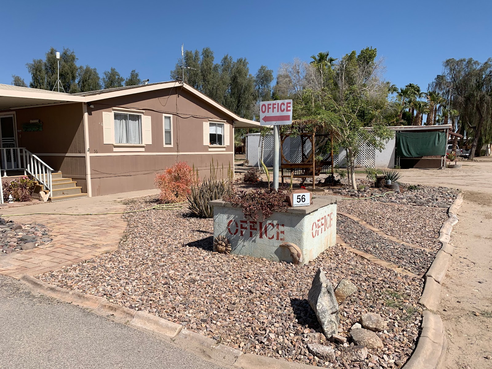 McCoy Mobile Home / RV Park