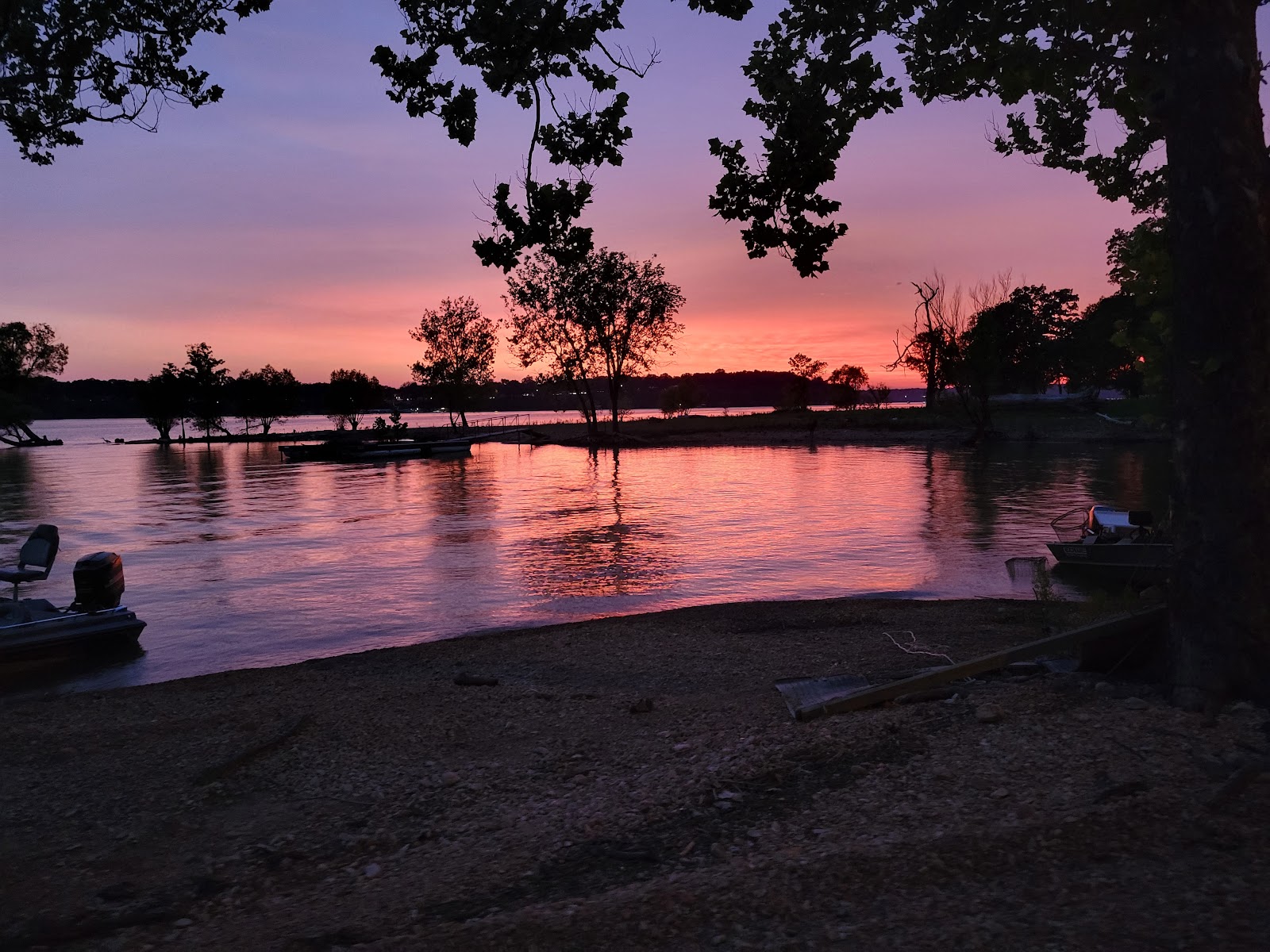 Ice Box Bluff Resort