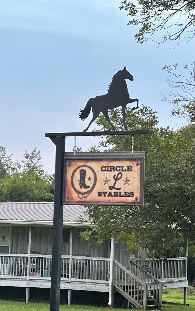 Circle L Campsites & Stables