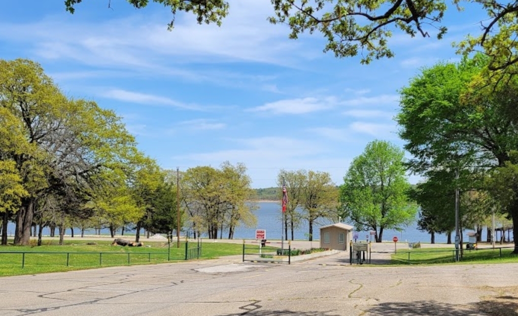 Silver Rabit RV Park at Keystone Lake