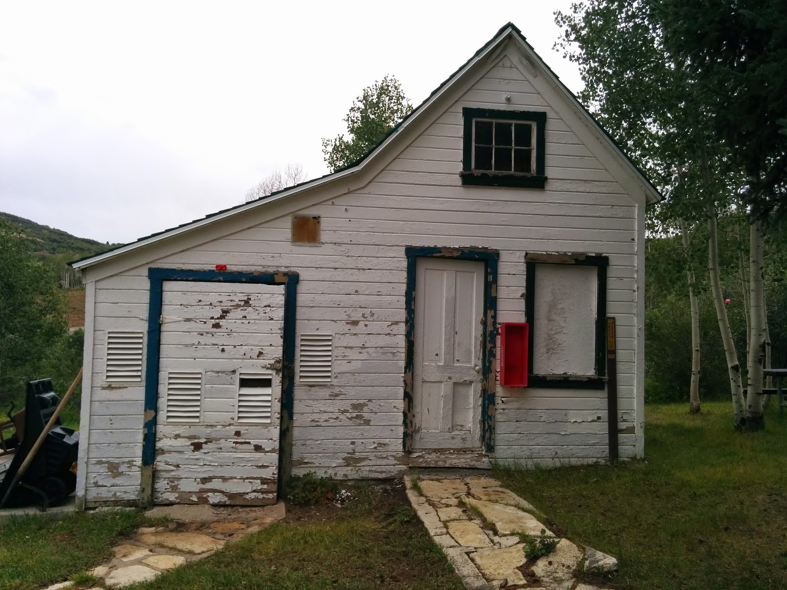 GOOSEBERRY ADMIN SITE CABINS