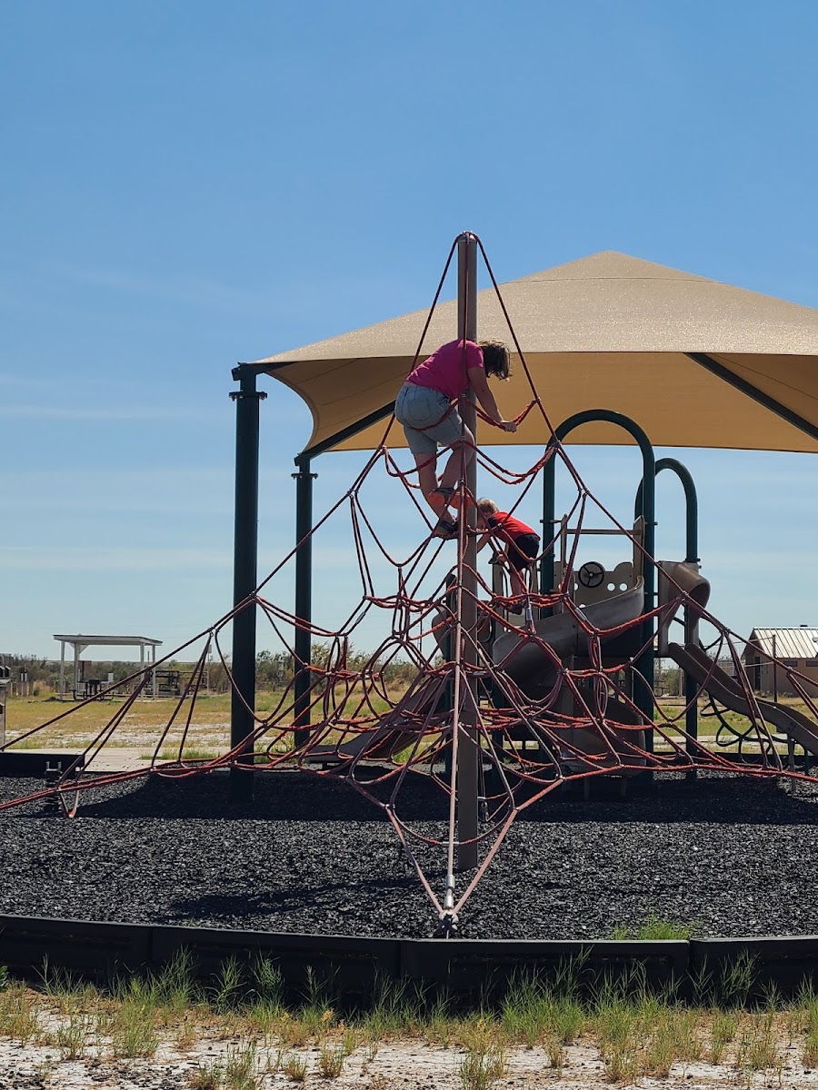 Bottomless Lakes RV Park