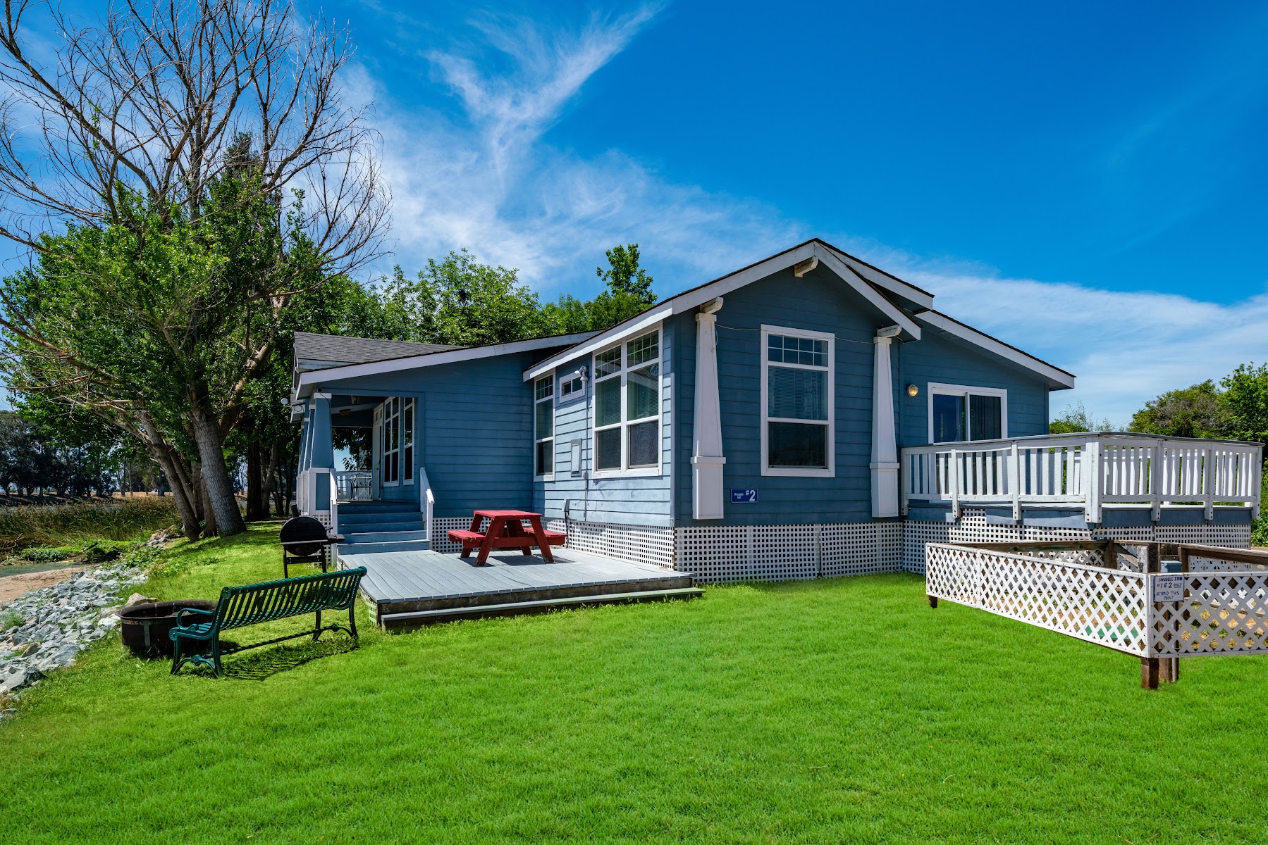 Snug Harbor RV Park & Marina