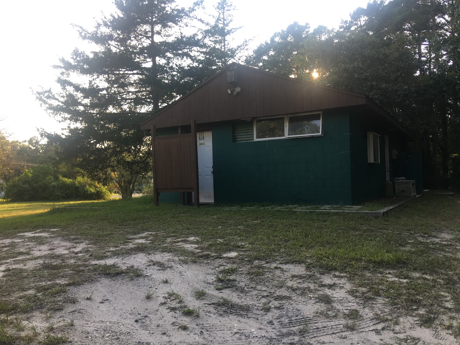 Arrowhead Camp and RV Park