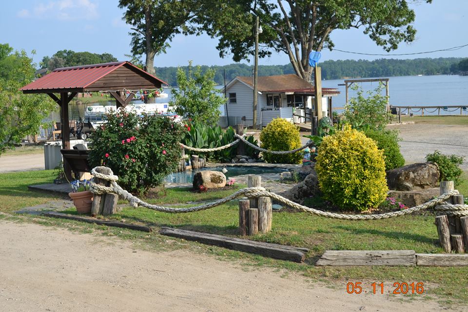 Four Seasons Resort & Marina