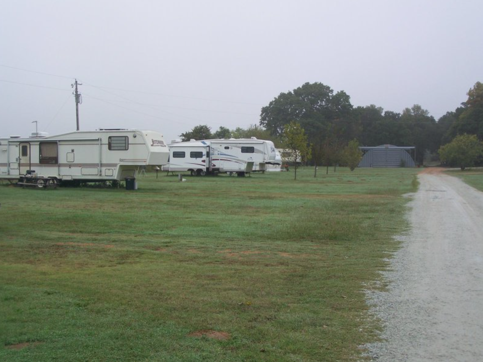 THREE PINES RV PARK